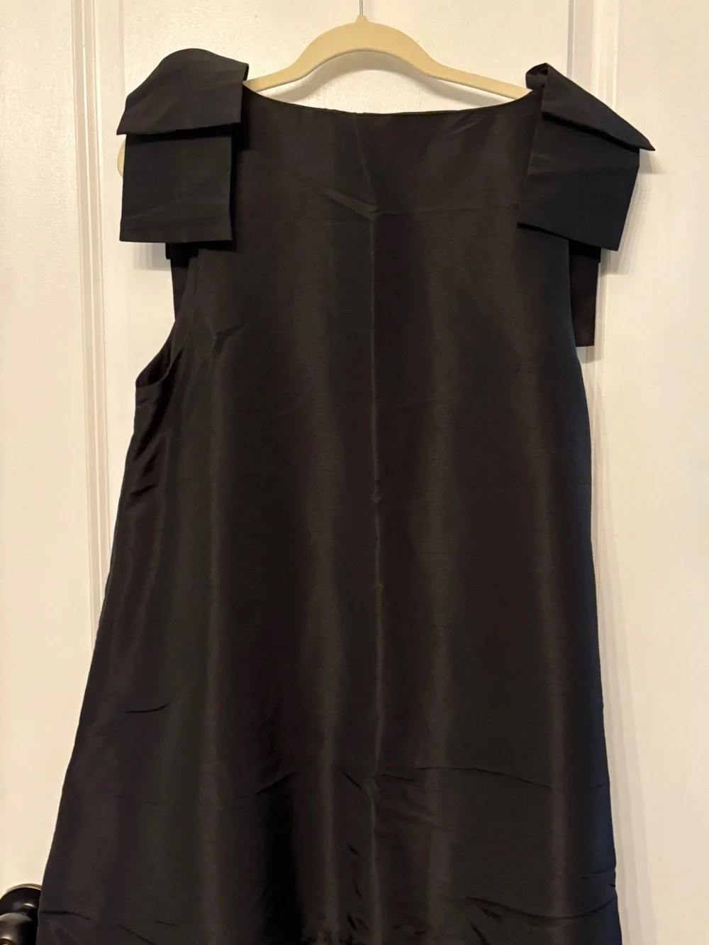 Sugarlips Black Bow-Shoulder V-Neck Mini Dress - Picture 3 of 3